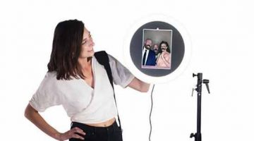 7 Fun Photo Booth Props to Create Killer Pictures
